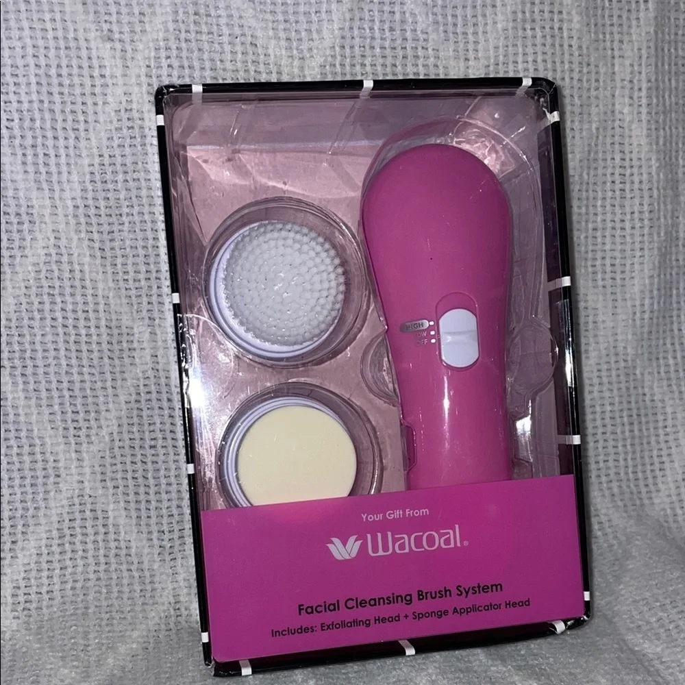 NIB Wacoal Pink Facial Cleansing Set - Picture 1 of 2